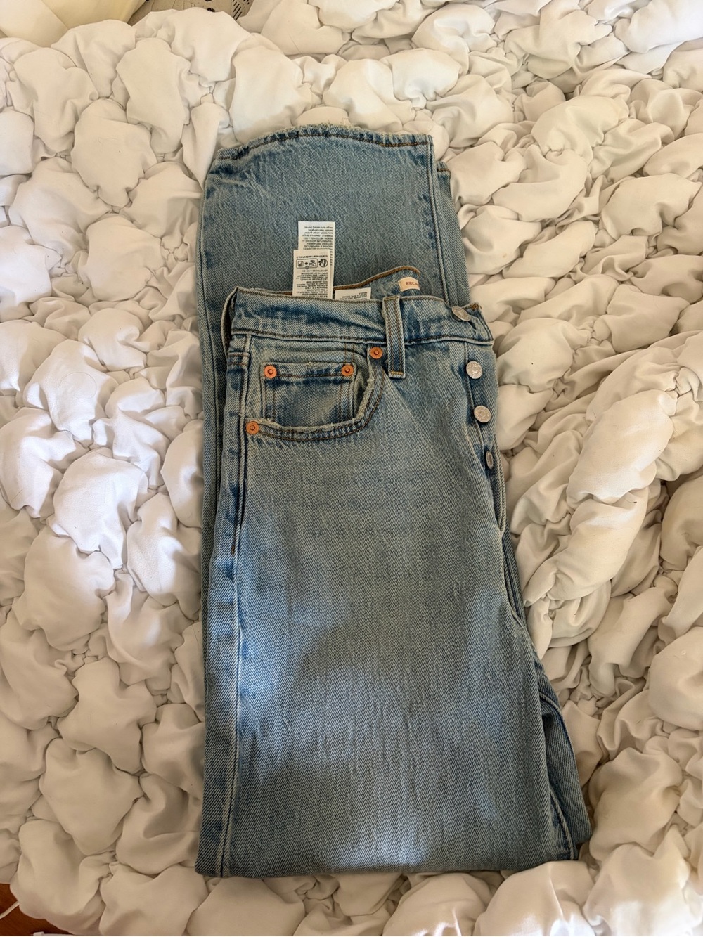 Levi’s Light Blue Women’s High-Rise Straight Jeans